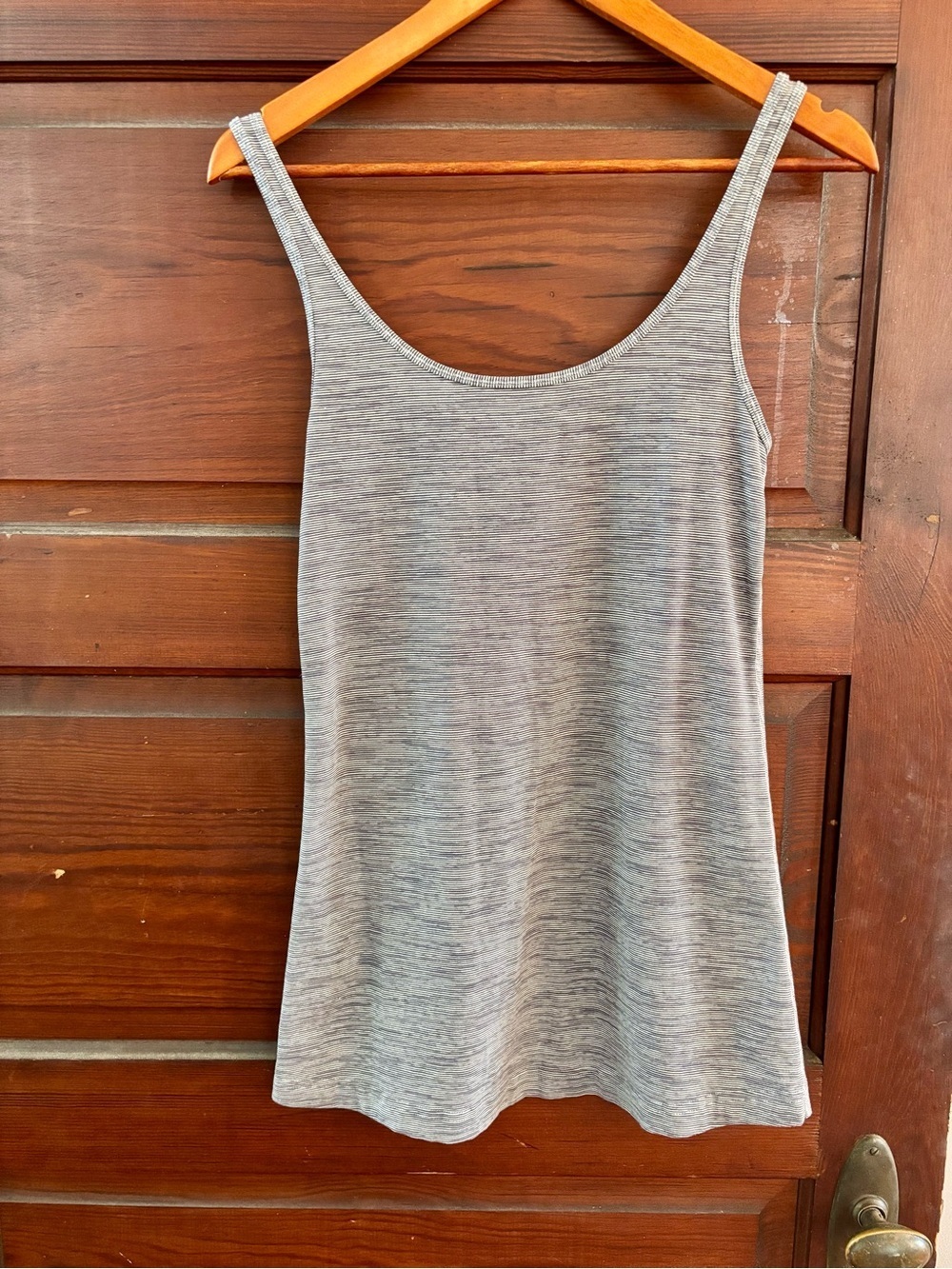 Lululemon Women’s Scoop Neck Sleeveless Daily Tank in Wee Are From Space Coal Fo - Picture 6 of 10